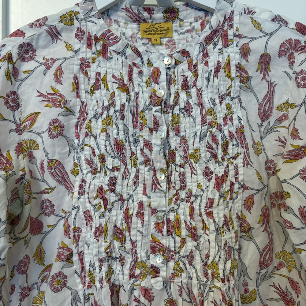 Roberta Roller Rabbit Floral Pintuck Long Sleeve Tunic Top - Picture 10 of 16